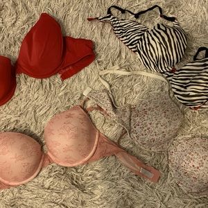 Lot of 4 36D Bras